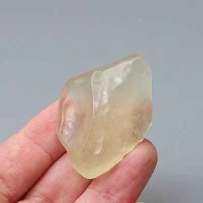Libyan glass natural tektite 15.2g, Libya