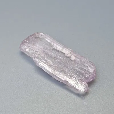 Kunzit natürlicher Kristall 21,7g, Afghanistan