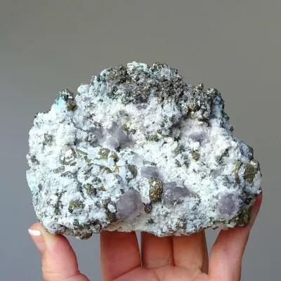Fluorite combination with pyrite 834g, Peru