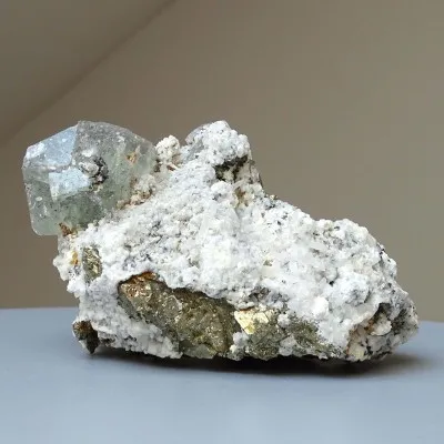 Fluorit-Kombination mit Pyrit 559g, Peru