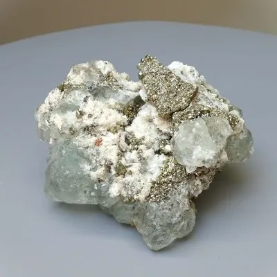 Fluorite combination with pyrite 303g, Peru