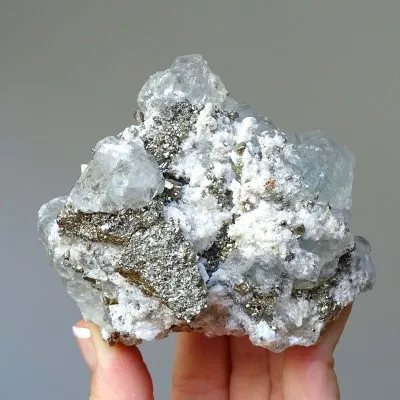 Fluorite combination with pyrite 303g, Peru