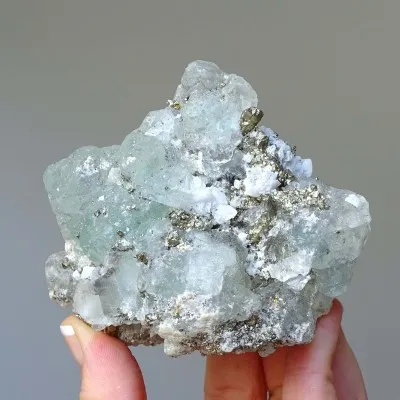 Fluorit kombinace s pyritem 303g, Peru