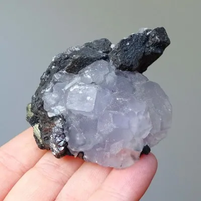 Fluorit kombinace s pyritem 119g, Peru