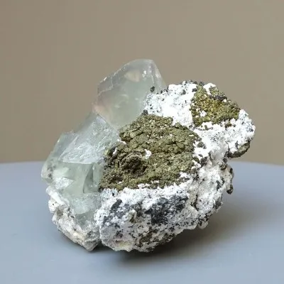 Fluorit-Kombination mit Pyrit 102g, Peru