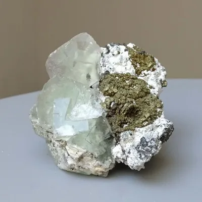 Fluorite combination with pyrite 102g, Peru