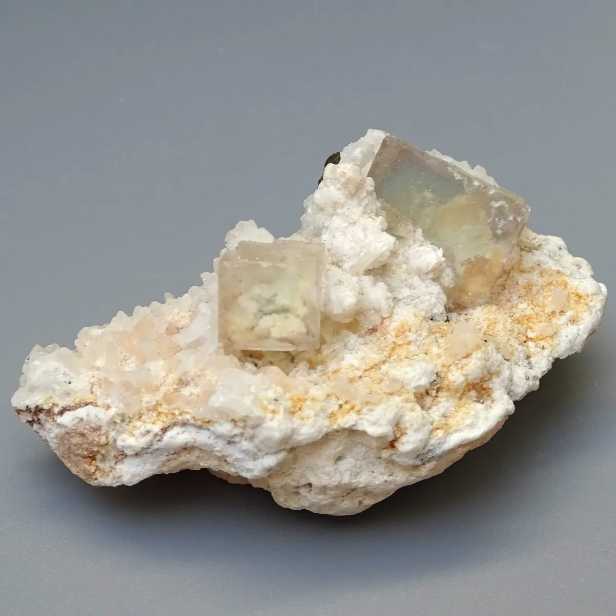 Fluorite combination with pyrite 59g, Peru