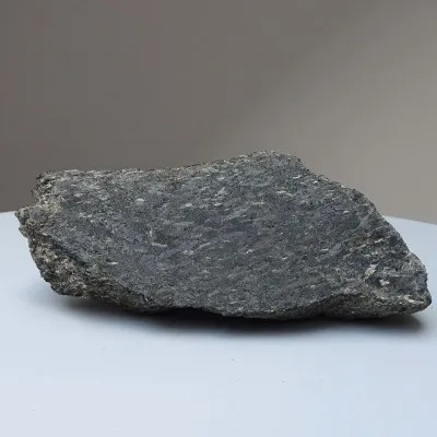 Nuummit přírodní minerál 305g, Grónsko
