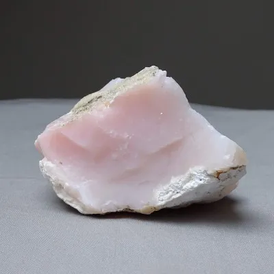 Andský růžový přírodní opál 350g, Peru