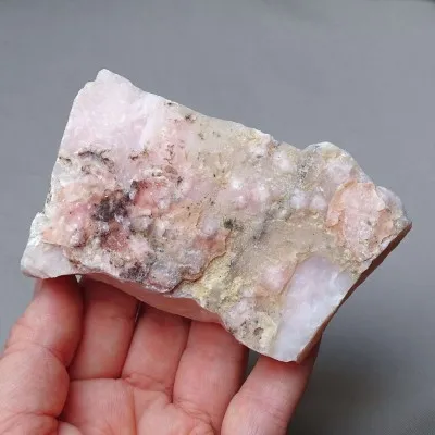 Andský růžový přírodní opál 162g, Peru