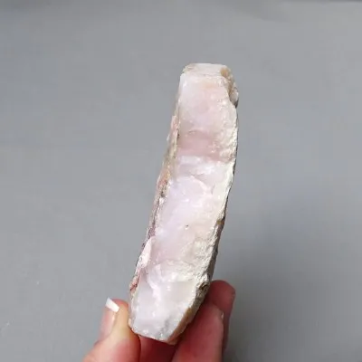Andean pink natural opal 162g, Peru