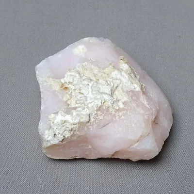 Andean pink natural opal 88g, Peru