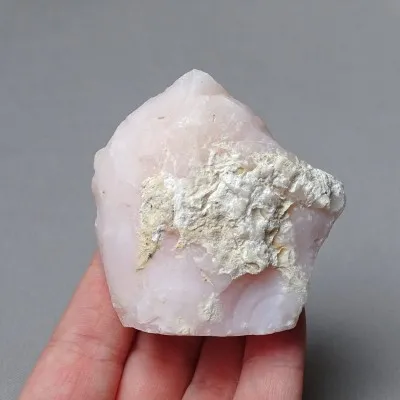 Andean pink natural opal 88g, Peru