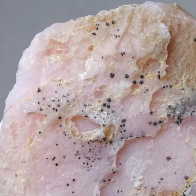 Andean pink natural opal 361g, Peru