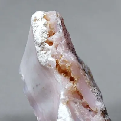Andean pink natural opal 361g, Peru