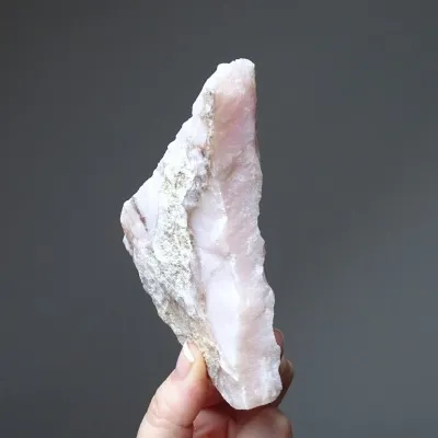 Andský růžový přírodní opál 253g, Peru