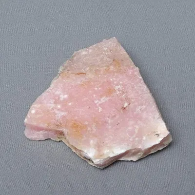 Andean pink natural opal 116g, Peru