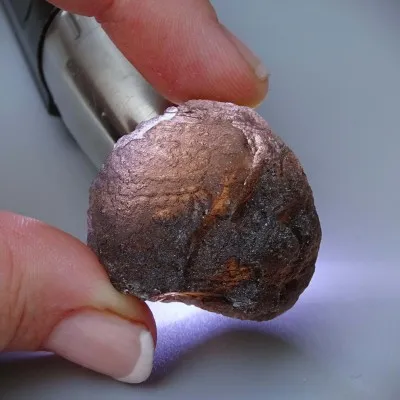 Agni Manitite Tektit 20g, Indonesien