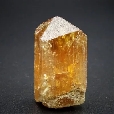 Imperial topaz, Minas Gerais Brazílie, přírodní krystal 27,4 g