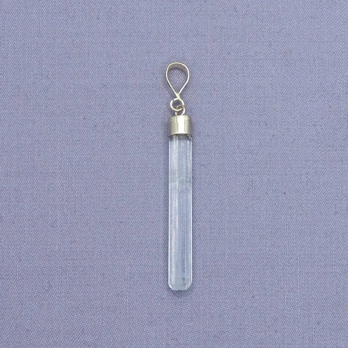 Aquamarine natural crystal pendant 2.4g, Afghanistan