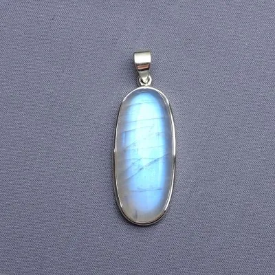 Moonstone pendant in silver 12.6g, top quality