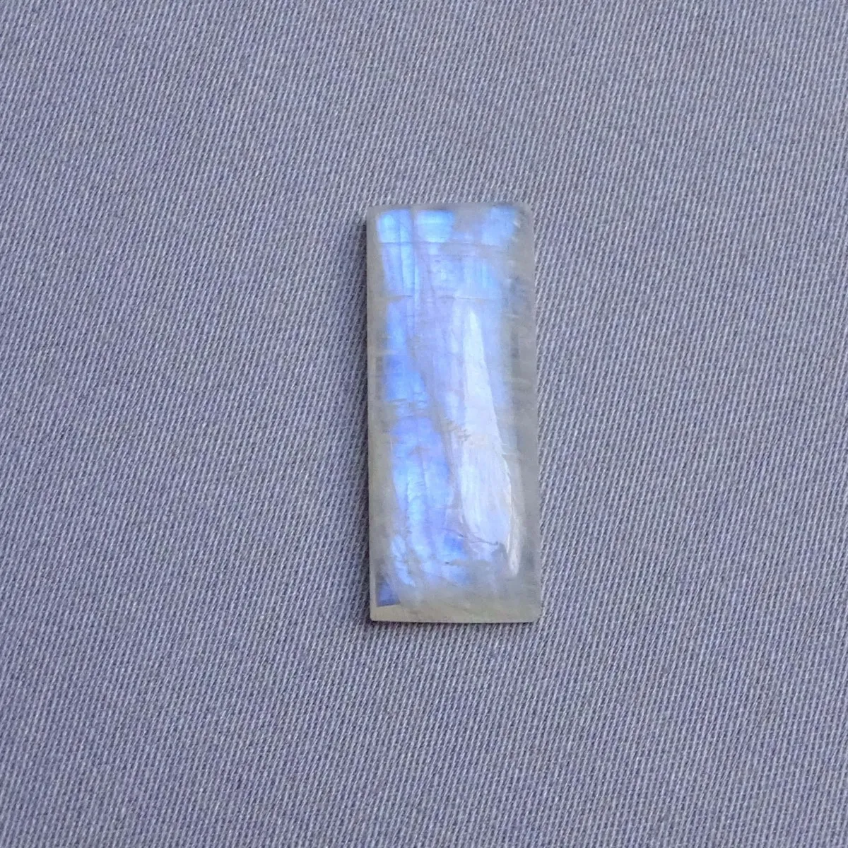 Mondstein / Adular - Cabochon 4,5g, Indien