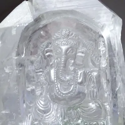 Göttin Parvati mit Ganesha in Himalaya-Kristall 3919 g, Pakistan