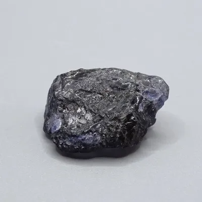 Iolit/Cordierit přírodní minerál top kvalita 30,8g, Tanzánie