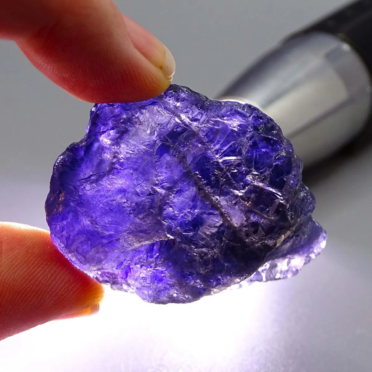 Iolith/Cordierit, natürliches Mineral von höchster Qualität, 30,8g, Tansania