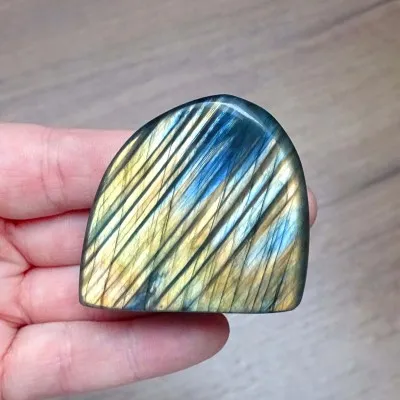 Labradorite natural polished top quality 62g, Madagascar