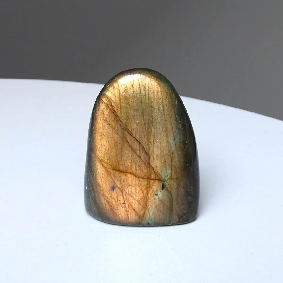 Labradorite natural polished top quality 57g, Madagascar