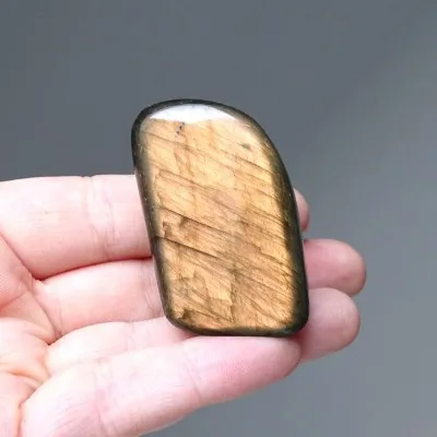 Labradorite natural polished top quality 53g, Madagascar