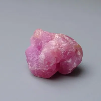 Natürlicher roher Rubin 54,4g, Mazedonien