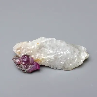 Rubin-Naturmineral in Matrix 23,5 g, Afghanistan