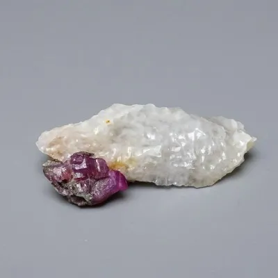 Rubin-Naturmineral in Matrix 23,5 g, Afghanistan