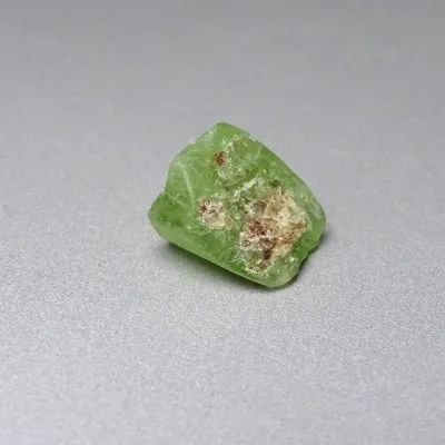 Peridot / Olivin Rohmineral 5,1g, Pakistan