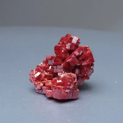 Vanadinit minerál krystaly 33,3g, Maroko