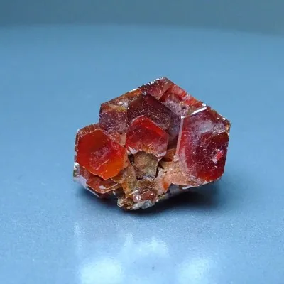 Vanadinit minerál krystaly 26,9g, Maroko