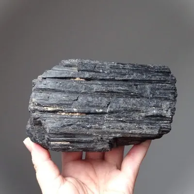 Tourmaline raw crystal black - skoryl 1219g, Brazil