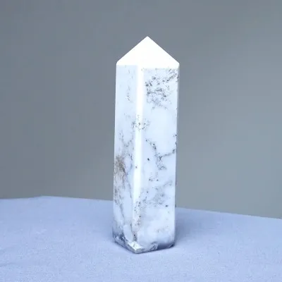 Dendritický opál (merlinit) obelisk 135g, Madagaskar