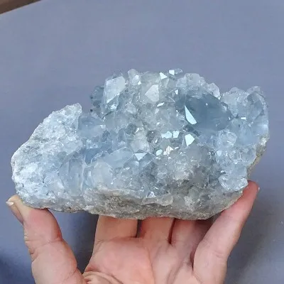 Celestine Druze 1075g, Madagascar