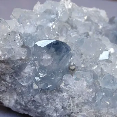 Celestine Druse 1010g, Madagaskar