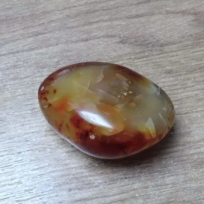 Polished carnelian 143g, Madagascar