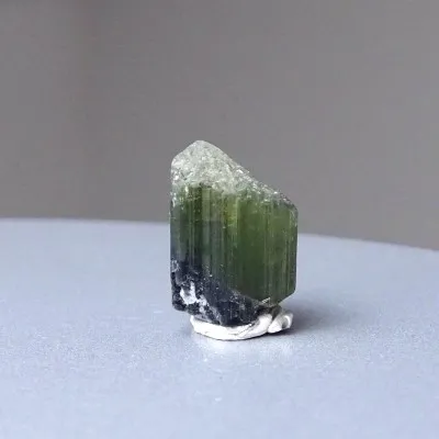 Turmalín přírodní krystal 3,6g, Pakistán