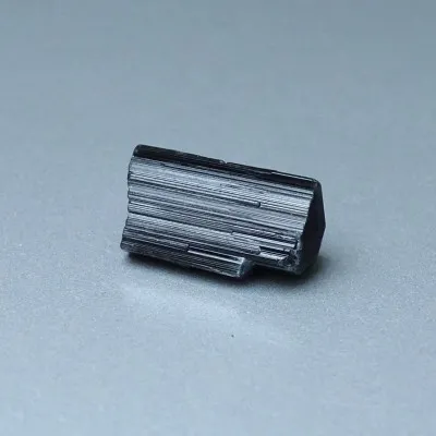 Turmalín přírodní krystal 6,2g, Pakistán
