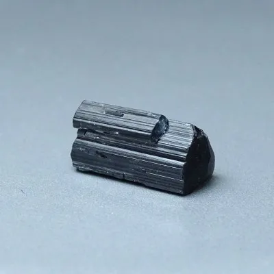 Turmalín přírodní krystal 6,2g, Pakistán