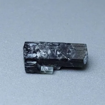Tourmaline natural crystal 3.9g, Pakistan