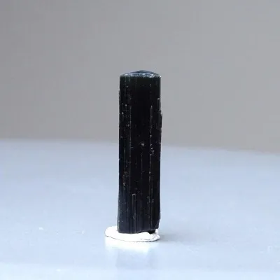 Turmalín přírodní krystal 4,1g, Pakistán