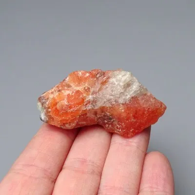 Triplite raw mineral 37.2g, Pakistan