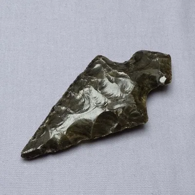 Golden obsidian handmade flint spear point 109g, Mexico